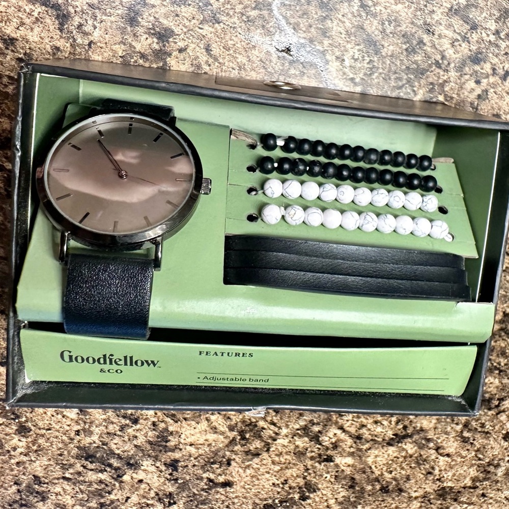 Goodfellow & Co Men’s Watch and Bracelet Set